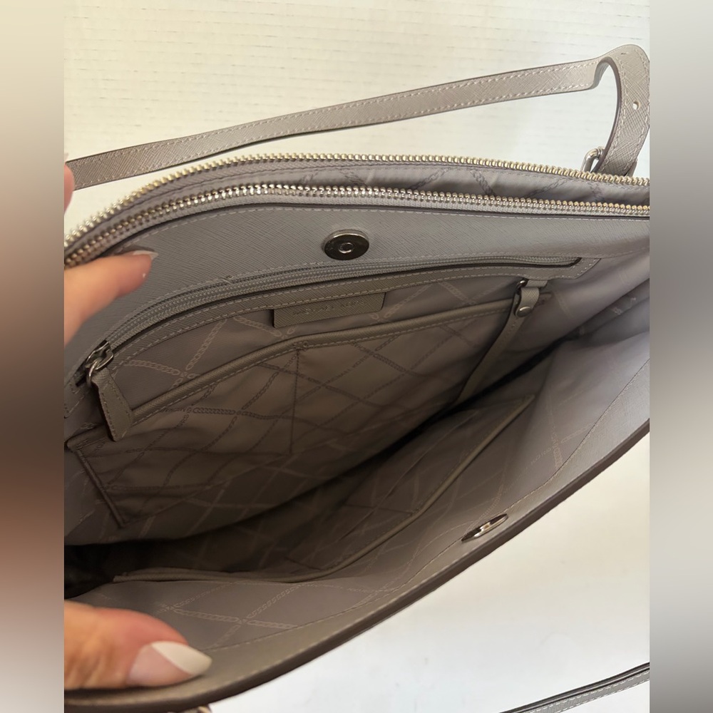 Michael‎ Kors Large grey leather tote - Picture 5 of 12